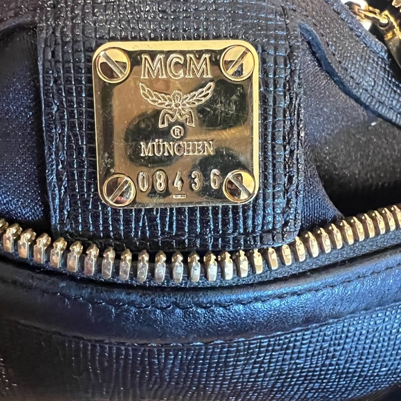 MCM Papillon Black Hand/Shoulder Bag - Picture 7 of 15